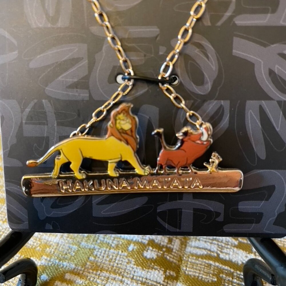 Disney The Lion King Characters Hakuna Matata Bar Necklace - Picture 6 of 7